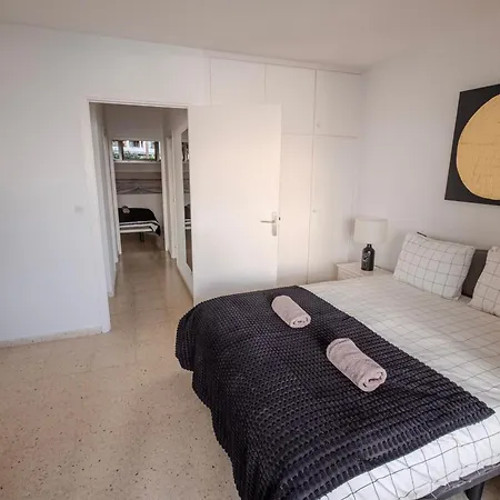 Tenerife Lizards - In The First Line * 칼라오살바헤