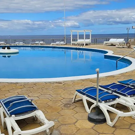 Tenerife Lizards - In The First Line 칼라오살바헤